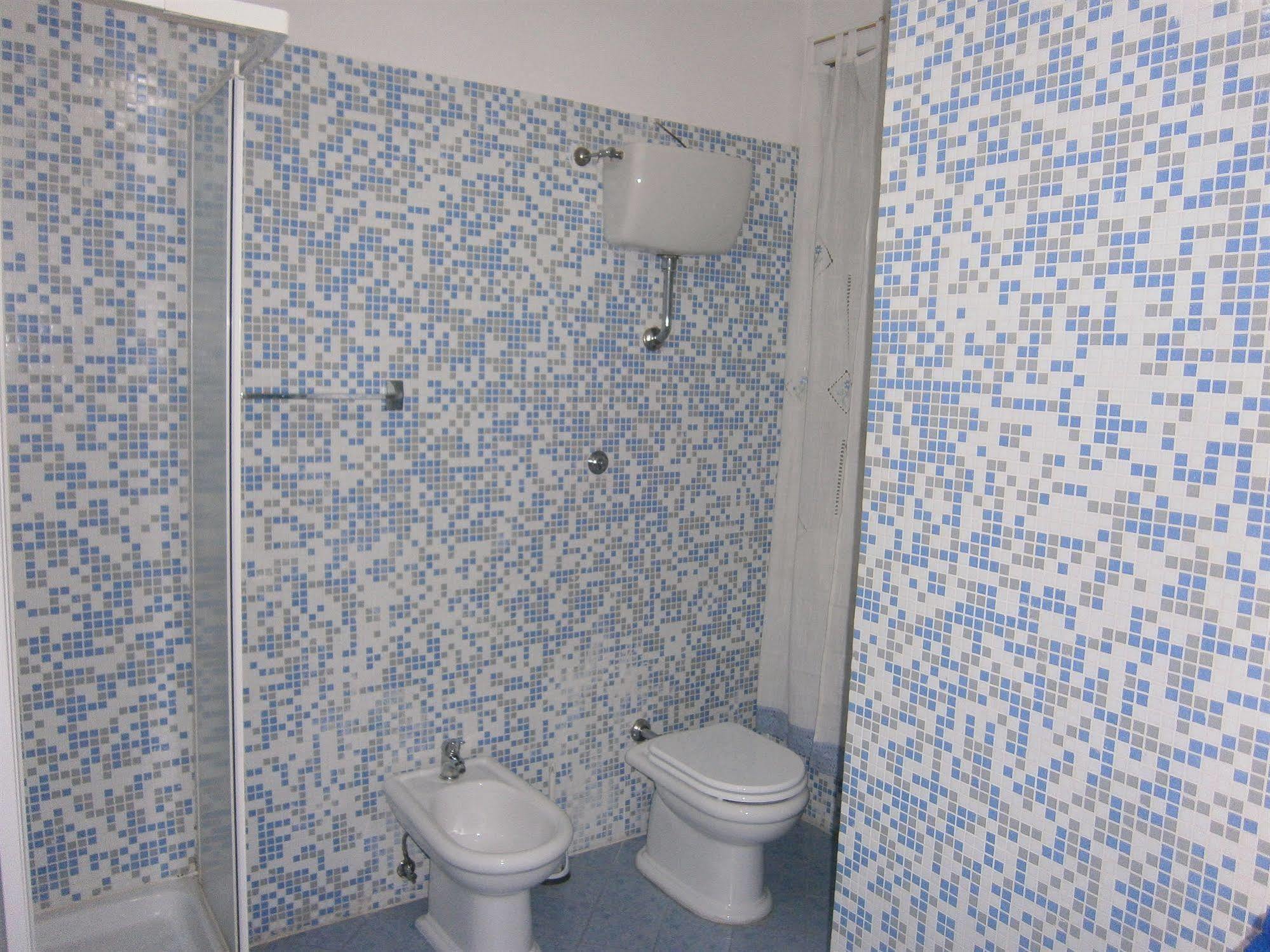 Hotel Lucky House